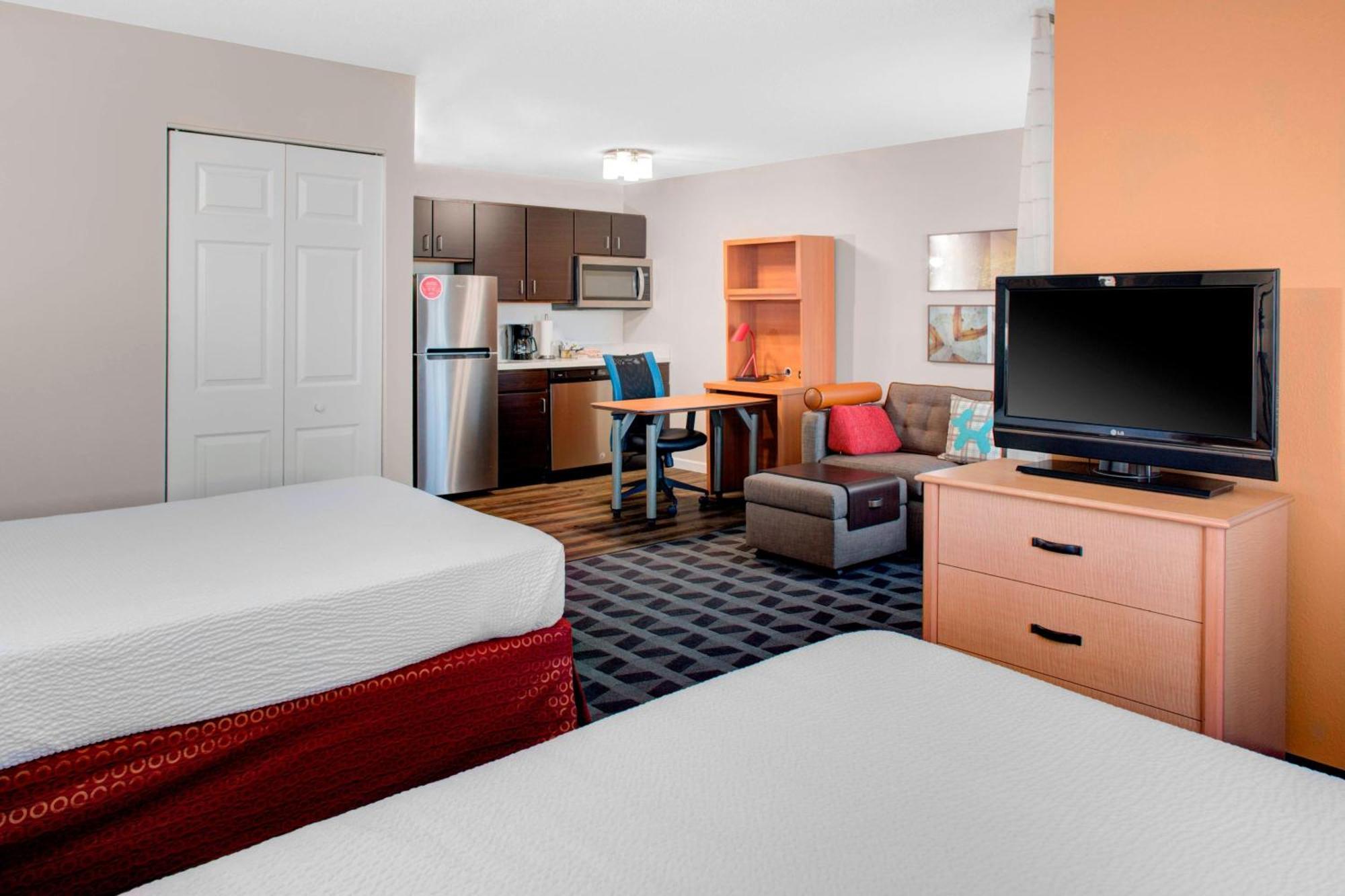 Towneplace Suites Wichita East Exterior foto